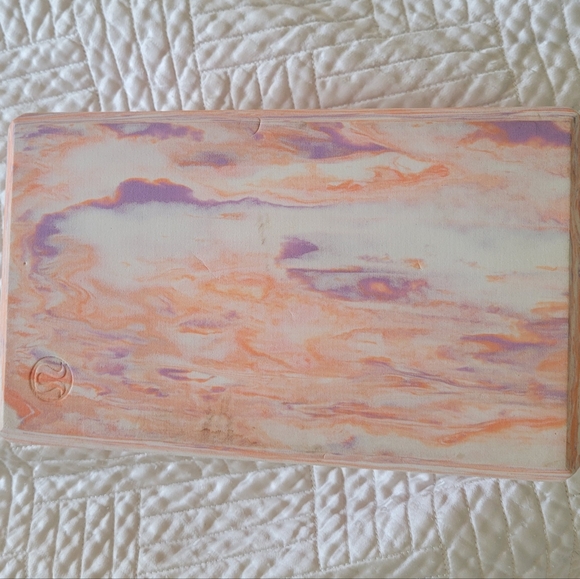 Lululemon Marble Yoga Block Pink Orange Swirl - Picture 3 of 4